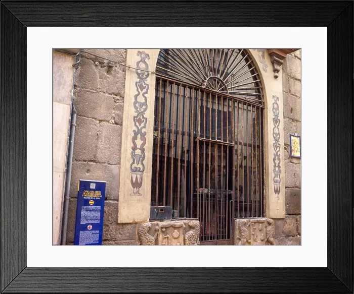 Framed Print : Capilla del Cristo de los mercaderes. Talavera de la Reina. Toledo. Castilla la Mancha. España Framed Print : Capilla del Cristo de los mercaderes. Talavera de la Reina. Toledo. Castilla la Mancha. España