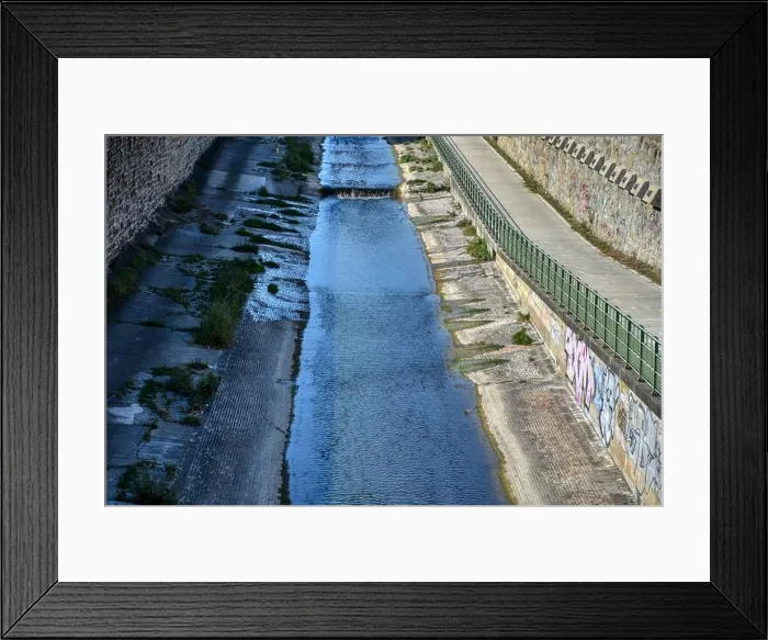 Framed Print : Wien, Wienfluss, Flussbett, Fluss