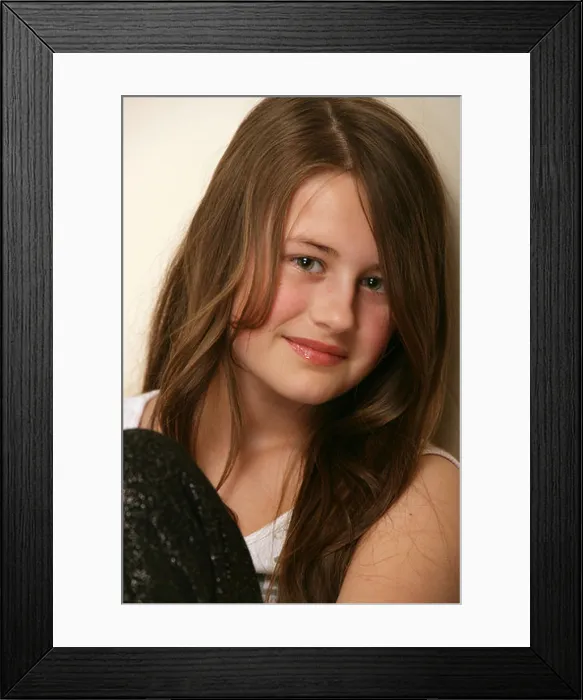 Framed Print : Portrait of a pretty 11 year old girl Framed Print : Portrait of a pretty 11 year old girl