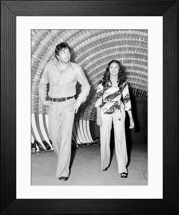 Framed Print : Indian vintage 1900s bollywood actor, dharmendra and hema malini, mumbai, maharashtra, india, asia Framed Print : Indian vintage 1900s bollywood actor, dharmendra and hema malini, mumbai, maharashtra, india, asia