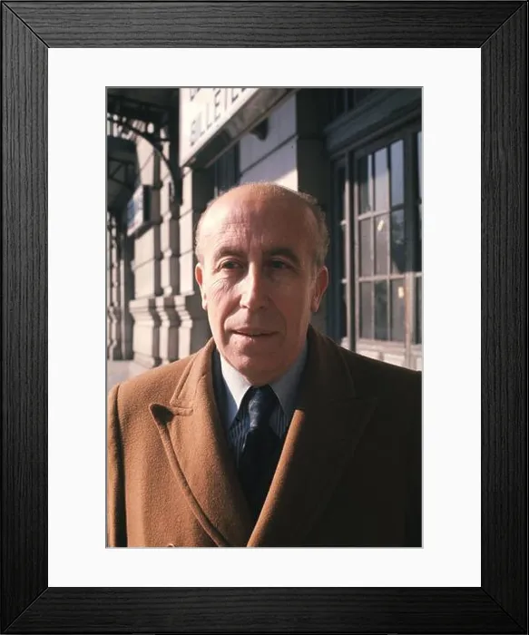 Framed Print : GARCIA PAVON, FRANCISCO. ESCRITOR ESPAÑOL. TOMELLOSO 1919-1989. FOTO DE 1984 Framed Print : GARCIA PAVON, FRANCISCO. ESCRITOR ESPAÑOL. TOMELLOSO 1919-1989. FOTO DE 1984