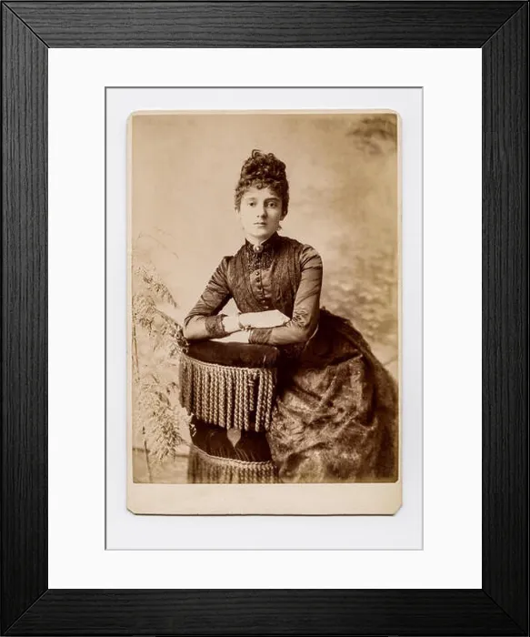 Framed Print : Victorian Cabinet Card studio portrait of young woman from the Gunn & Stuart studio. Taken around 1890