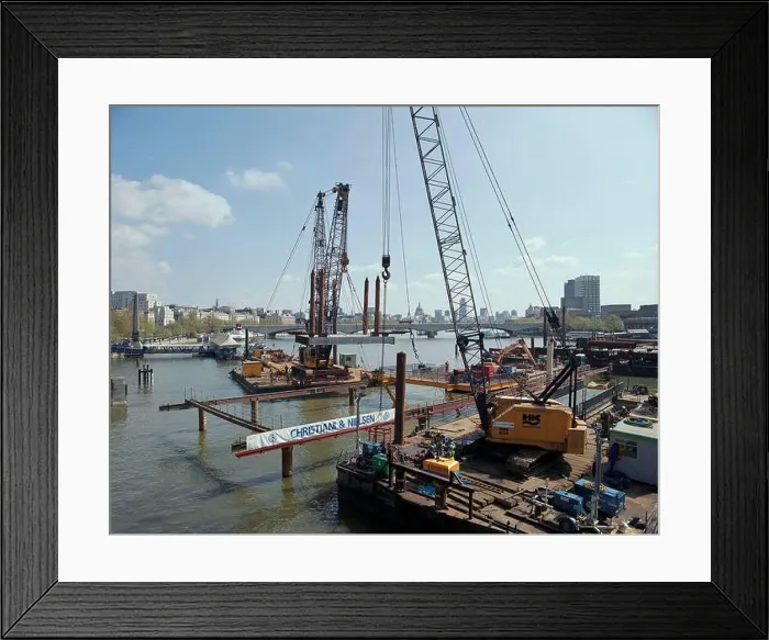 Framed Print : 1996, construction works at Hungerford Bridge, on the River Thames, London, south East England, UK