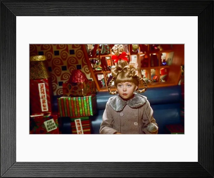 Framed Print : USA. Taylor Momsen in ©Universal Pictures film: How the Grinch Stole Christmas (2000) Framed Print : USA. Taylor Momsen in ©Universal Pictures film: How the Grinch Stole Christmas (2000)
