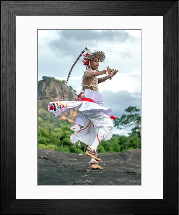 Framed Print : SIGIRIYA, SRI LANKA - JULY 16, 2024 : A Ves Dancer Framed Print : SIGIRIYA, SRI LANKA - JULY 16, 2024 : A Ves Dancer