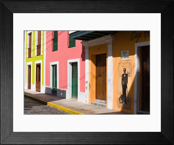 Framed Print : Calle de San Sebastian, Old San Juan, Puerto Rico Framed Print : Calle de San Sebastian, Old San Juan, Puerto Rico