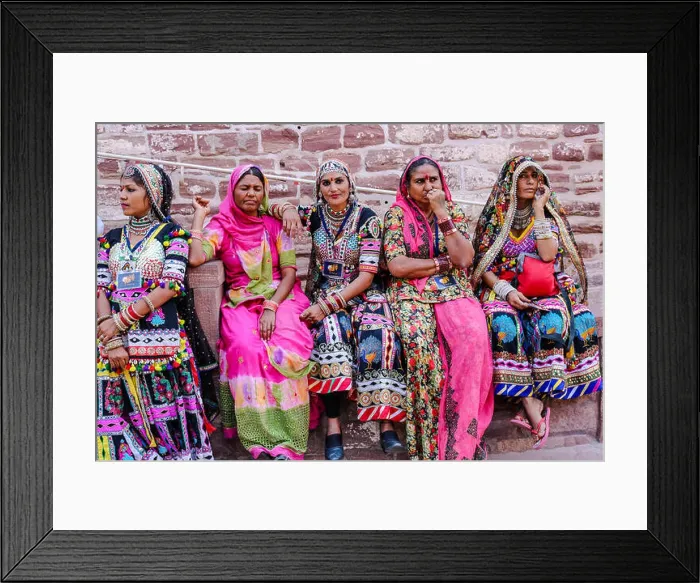 Framed Print : Women in traditional Rajasthani dress at Mehrangarh Fort, Jodhpur, Rajasthan, India Framed Print : Women in traditional Rajasthani dress at Mehrangarh Fort, Jodhpur, Rajasthan, India