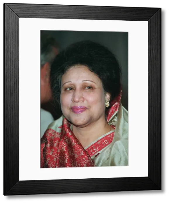 Framed Print : BEGUM KHALEDA ZIA PRIME MINISTER OF BANGLADESH 27 October 1993 Framed Print : BEGUM KHALEDA ZIA PRIME MINISTER OF BANGLADESH 27 October 1993