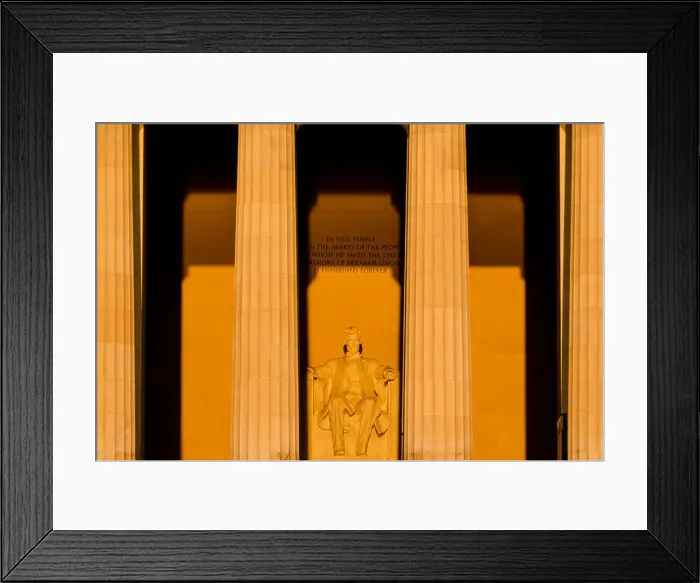 Framed Print : Lincoln Memorial Sunrise Equinox Washington DC / / The large statue of the Lincoln Memorial catches the first rays of Framed Print : Lincoln Memorial Sunrise Equinox Washington DC / / The large statue of the Lincoln Memorial catches the first rays of