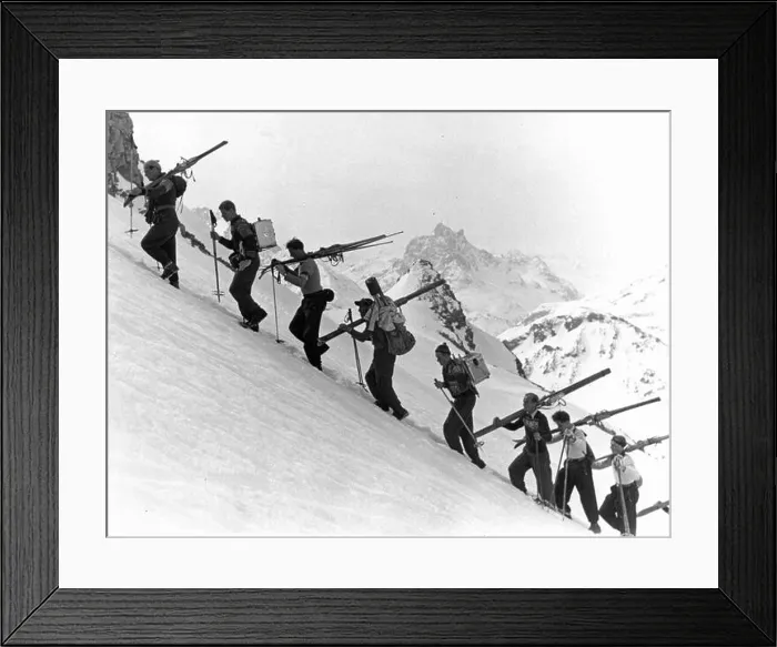 Framed Print : sports, winter sports, skiing, ski tour Framed Print : sports, winter sports, skiing, ski tour