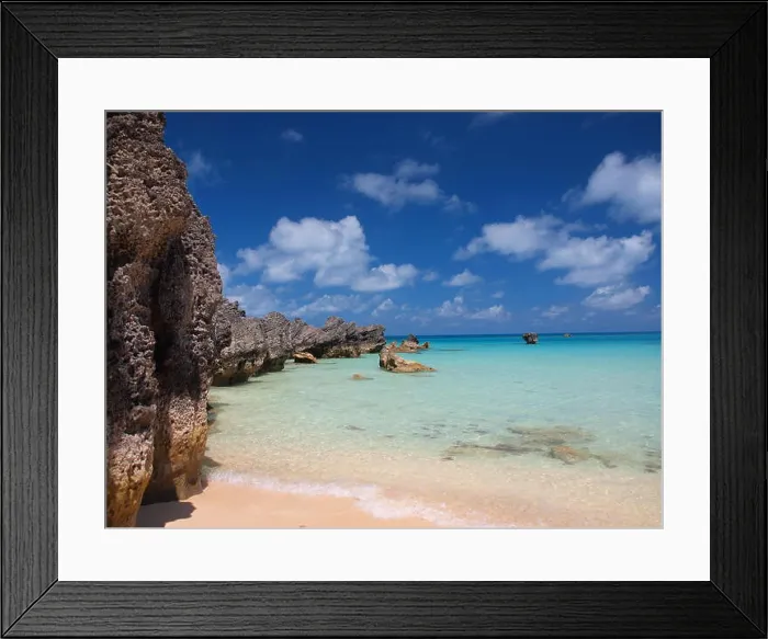 Framed Print : Achilles Bay Beach near Fort St. Catherine, Bermuda Framed Print : Achilles Bay Beach near Fort St. Catherine, Bermuda