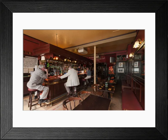 Framed Print : Kirkgate Bar, Aberdeen Framed Print : Kirkgate Bar, Aberdeen