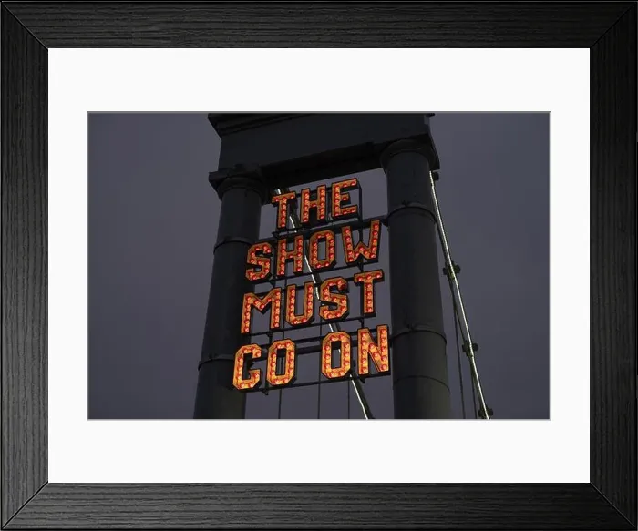 Framed Print : Colour change visible on neon sign Framed Print : Colour change visible on neon sign