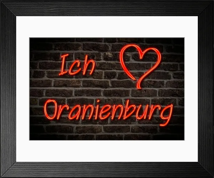 Framed Print : Leuchtreklame, Ich liebe Oranienburg Framed Print : Leuchtreklame, Ich liebe Oranienburg