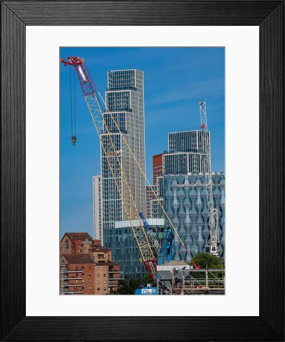 Framed Print : St George's Wharf, One Nine Elms, the American Embassy and the developments around Vauxhall Cross Framed Print : St George's Wharf, One Nine Elms, the American Embassy and the developments around Vauxhall Cross