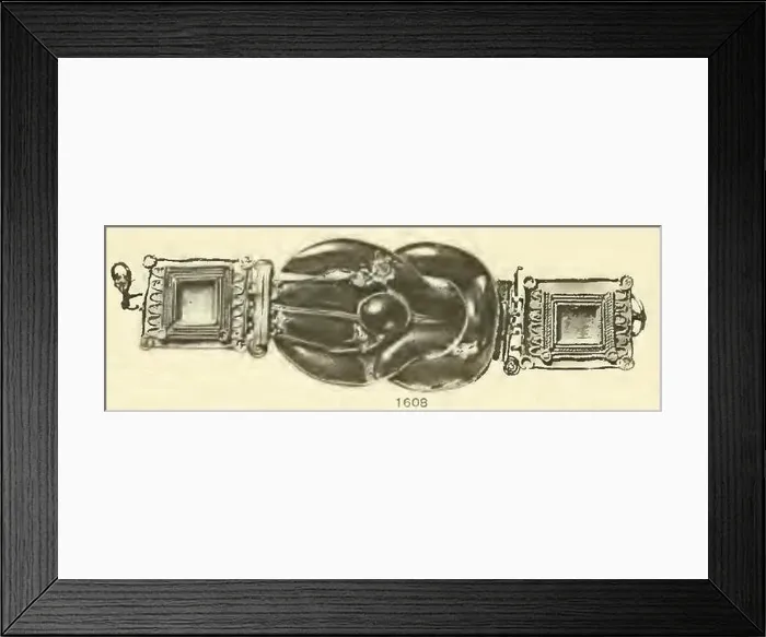 Framed Print : Gold clasp, Nodus Herculeus, British Museum No. 1608 Framed Print : Gold clasp, Nodus Herculeus, British Museum No. 1608