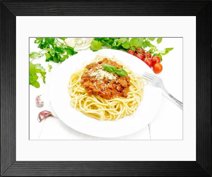 Framed Print : Spaghetti pasta with Bolognese sauce of minced meat Framed Print : Spaghetti pasta with Bolognese sauce of minced meat