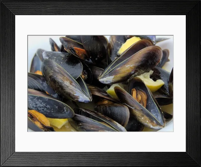 Framed Print : Detail of a plate full of cooked mussels ready to be tasted by diners Framed Print : Detail of a plate full of cooked mussels ready to be tasted by diners