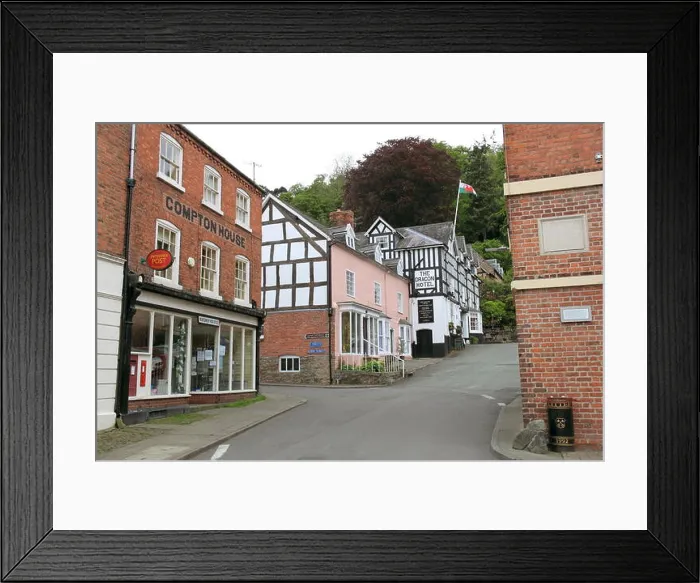 Framed Print : Post Office and Dragon Hotel, Montgomery, Montgomeryshire, Powys, Wales, Great Britain, United Kingdom, UK, Europe Framed Print : Post Office and Dragon Hotel, Montgomery, Montgomeryshire, Powys, Wales, Great Britain, United Kingdom, UK, Europe