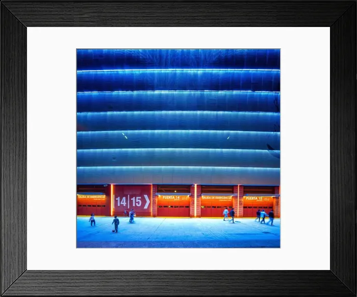 Framed Print : The exterior of the Ramon Sanchez-Pizjuan Stadium Framed Print : The exterior of the Ramon Sanchez-Pizjuan Stadium