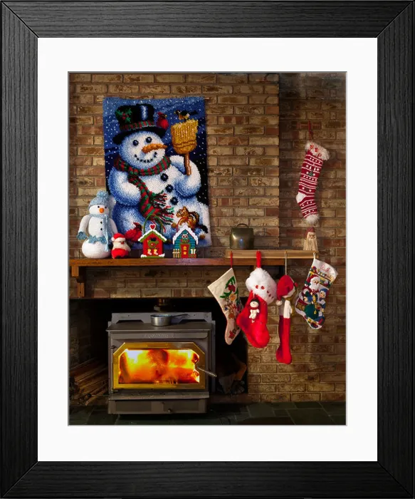 Framed Print : WASHINGTON - Fireplace decorated for Christmas Framed Print : WASHINGTON - Fireplace decorated for Christmas