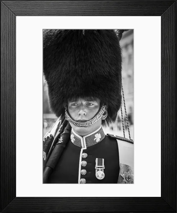 Framed Print : Head shot of a soldier, a guardsman member of the Queen's Guard at Buckingham Palace Framed Print : Head shot of a soldier, a guardsman member of the Queen's Guard at Buckingham Palace