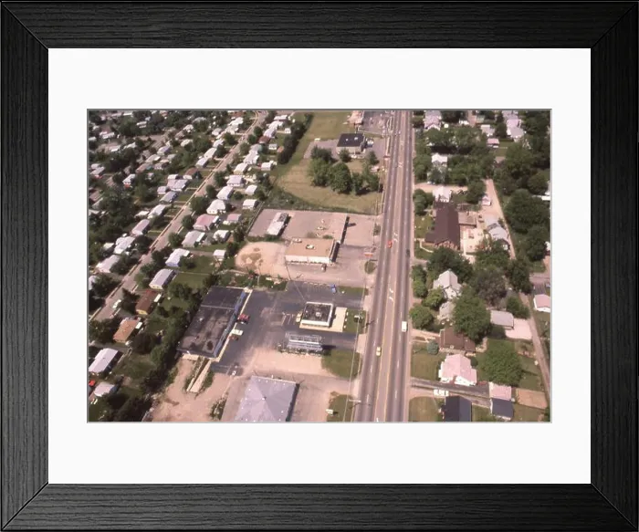 Framed Print : An aerial photograph of South High Street
