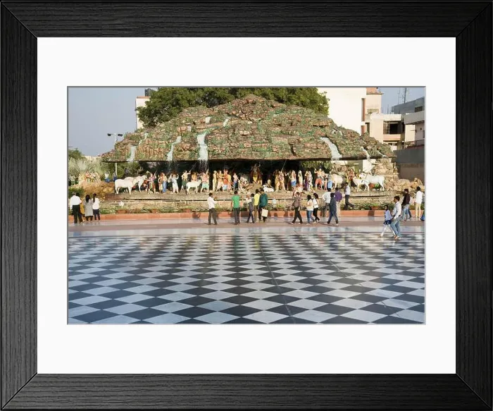 Framed Print : Krishna lifting govardhan parvat statue, uttar pradesh, india, asia Framed Print : Krishna lifting govardhan parvat statue, uttar pradesh, india, asia