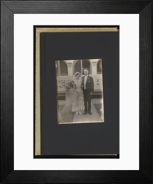 Framed Print : Bridal couple, Anonymous, 1929 - 1930 photograph Album magazine with a photo of a wedding couple