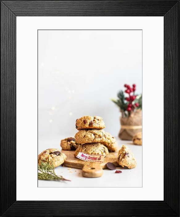 Framed Print : Soft-baked cookies with chocolate