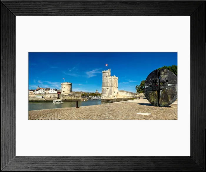 Framed Print : St Nicolas Tower (Tour Saint Nicolas) and The Chain Tower (Tour de la Chaine)