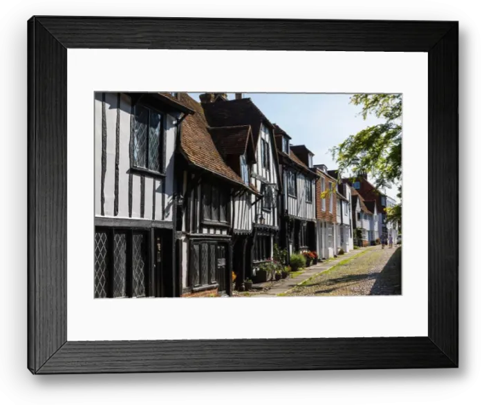 Framed Print : England, East Sussex, Rye, Street Scene with Medieval Housing Framed Print : England, East Sussex, Rye, Street Scene with Medieval Housing