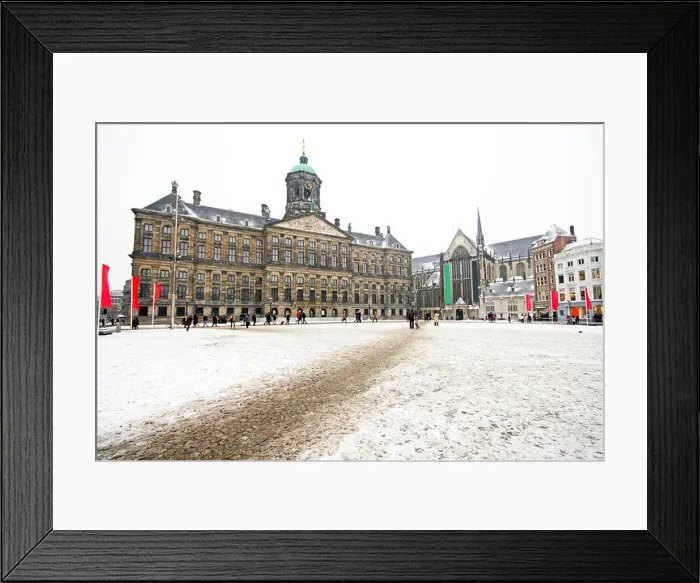 Framed Print : Snowy Damsquare in Amsterdam the Netherlands in winter Framed Print : Snowy Damsquare in Amsterdam the Netherlands in winter