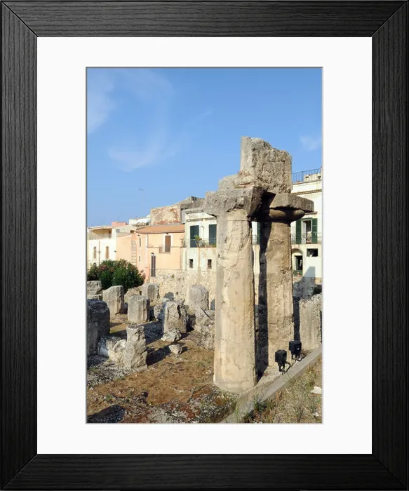 Framed Print : ruins of the ancient temple of Apollo in Ortigia, Siracusa, UNESCO World Heritage Site, in Sicily Framed Print : ruins of the ancient temple of Apollo in Ortigia, Siracusa, UNESCO World Heritage Site, in Sicily