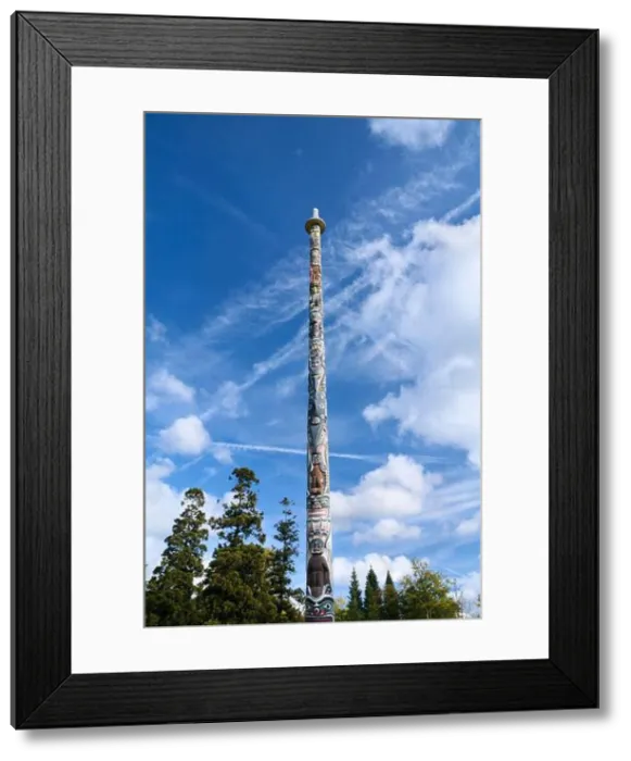 Framed Print : Totem Pole carved from a Western Red Cedar tree in Valley Gardens Framed Print : Totem Pole carved from a Western Red Cedar tree in Valley Gardens