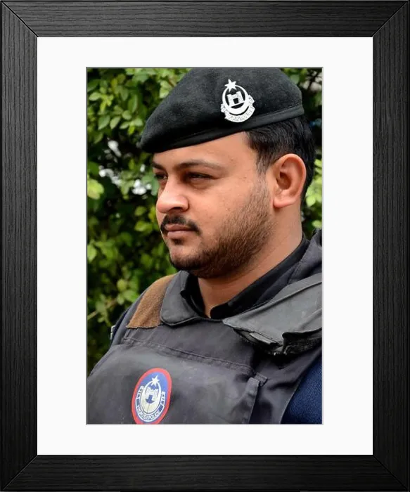Framed Print : Pakistani police officer with beret and flak jacket Peshawar Pakistan Framed Print : Pakistani police officer with beret and flak jacket Peshawar Pakistan