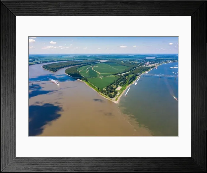 Framed Print : Mississippi-Ohio River Confluence, Cairo, Illinois, USA Framed Print : Mississippi-Ohio River Confluence, Cairo, Illinois, USA