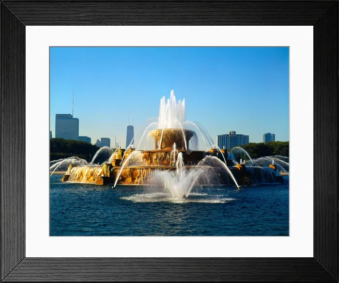 Framed Print : Buckingham Fountain in Chicago Illinois USA Framed Print : Buckingham Fountain in Chicago Illinois USA