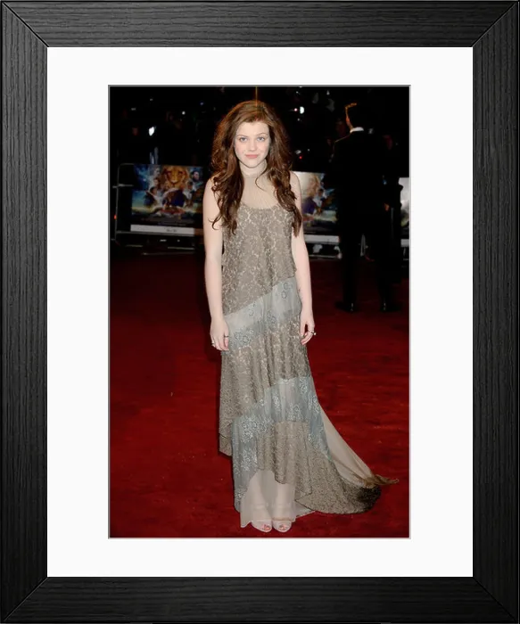 Framed Print : Georgie Henley attends the World Premiere of Narnia The Voyage of the Dawn Treader Framed Print : Georgie Henley attends the World Premiere of Narnia The Voyage of the Dawn Treader