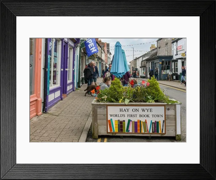 Framed Print : Hay-on-WyeDogs Framed Print : Hay-on-WyeDogs