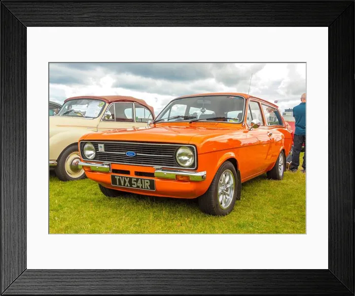 Framed Print : 1977 orange vintage classic Mark 2 Ford Escort Estate UK Framed Print : 1977 orange vintage classic Mark 2 Ford Escort Estate UK