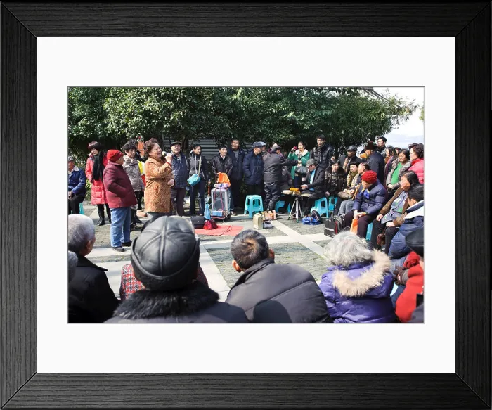 Framed Print : Outdoor karaoke beside West Lake, Hangzhou, China Framed Print : Outdoor karaoke beside West Lake, Hangzhou, China