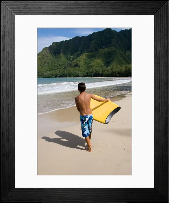 Framed Print : Boy with bodyboard and his shadow at Kahana Bay, Hawaii Framed Print : Boy with bodyboard and his shadow at Kahana Bay, Hawaii
