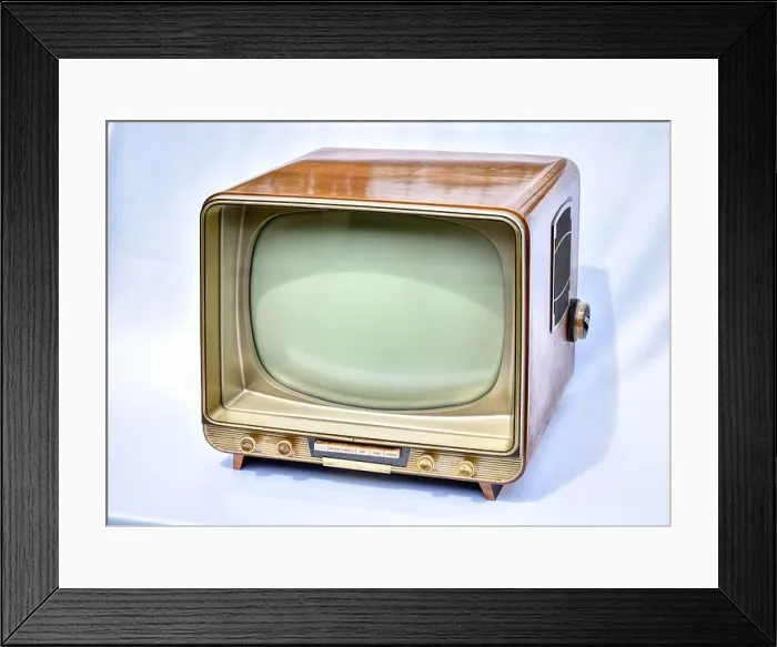Framed Print : Fernseher, TV, Schwarzweiß, Bildröhre Framed Print : Fernseher, TV, Schwarzweiß, Bildröhre