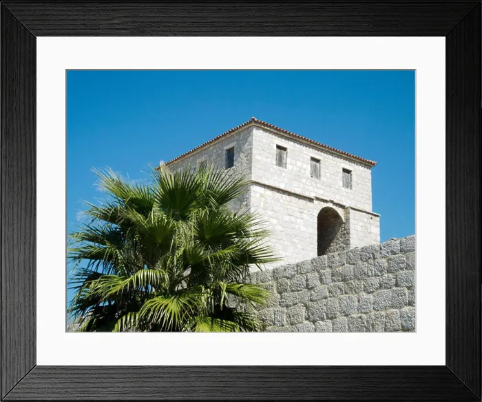 Framed Print : Kroatien, Dalmatien, Halbinsel Pag, Stadt Pag, Festungsturm Framed Print : Kroatien, Dalmatien, Halbinsel Pag, Stadt Pag, Festungsturm