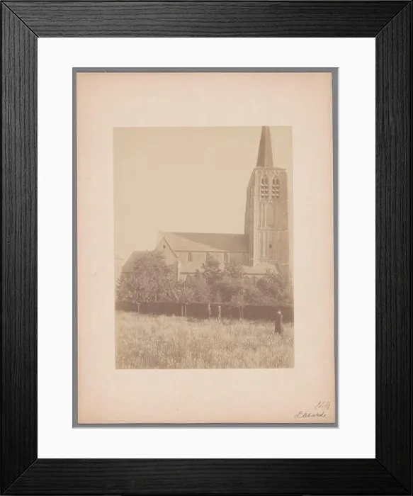 Framed Print : Gezicht op de Sint-Petrus'-Bandenkerk te Leende View of St