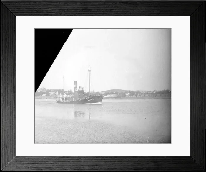Framed Print : This image features the Hektor 4 whale catcher Framed Print : This image features the Hektor 4 whale catcher