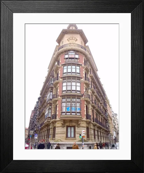 Framed Print : The Bilbao Edificio en la Calle Gardoki 10 Framed Print : The Bilbao Edificio en la Calle Gardoki 10