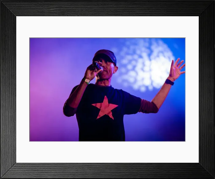 Framed Print : Ashanti performed at the Ater de la Musique 2012 in Brussels as part of her 3000 series Framed Print : Ashanti performed at the Ater de la Musique 2012 in Brussels as part of her 3000 series