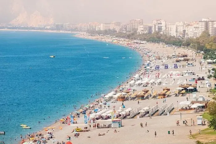 Framed Print : 04 June 2022, Antalya, Turkey: Crowded city beach with hundreds of vacationers and tourists resting Framed Print : 04 June 2022, Antalya, Turkey: Crowded city beach with hundreds of vacationers and tourists resting